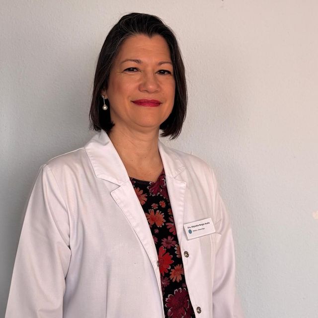 María Alejandra Borges Acuña, Ginecólogo Boadilla del Monte