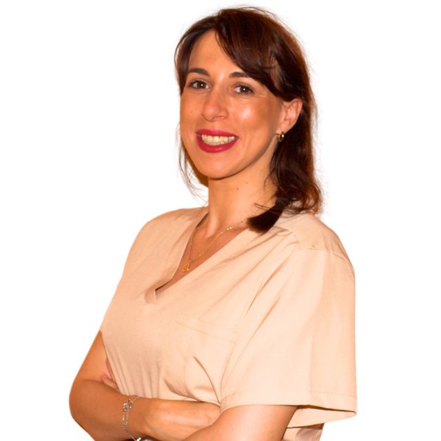 Mónica Thirian, Dentista Sevilla