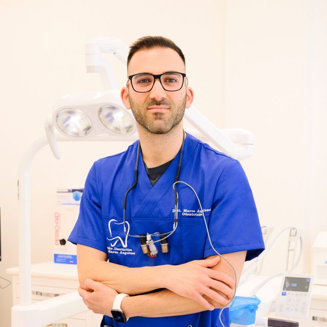 Marco Angelucci, dentista Terracina