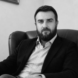 Stefano Paradisi, psicoterapeuta Fano