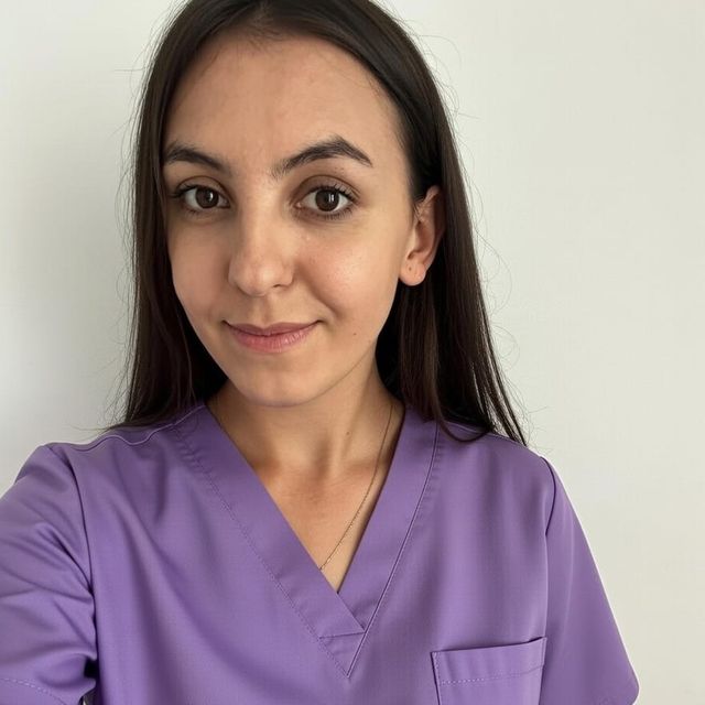 Weronika Lesiuk, fizjoterapeuta Warszawa