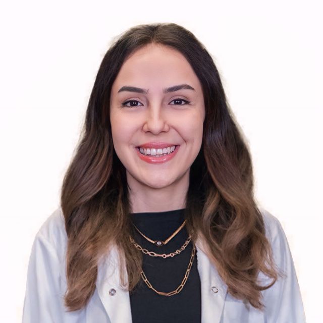 Ceren Uzundere, Dermatoloji Çankaya