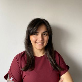 Cennet Demirçiler, Çocuk Diş Hekimliği (Pedodonti) İzmir