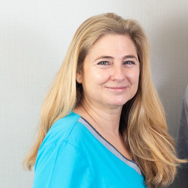María Cristobal Romeo, Dentista Aravaca