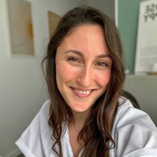 Acercar imagen: Marta Gutiérrez Gómez, Fisioterapeuta Madrid