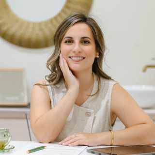 Acercar imagen: Mercedes Mendieta, Médico estético Zaragoza