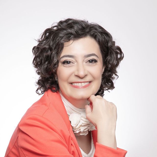 Esther Cuerda Galindo, Dermatólogo Aranjuez
