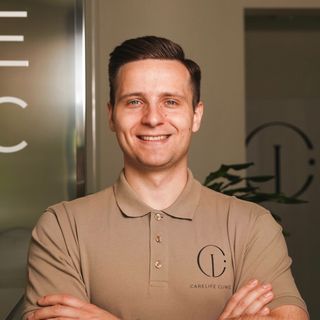Powiększ obraz: Bartłomiej Malec, fizjoterapeuta Warszawa