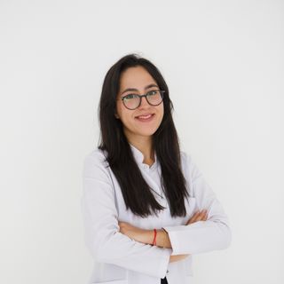 Resmi büyüt: Ayşe Çakır, Dil ve Konuşma Terapisi İzmir