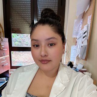 Acercar imagen: Lineth Flores Encinas, Médico general Fuenlabrada