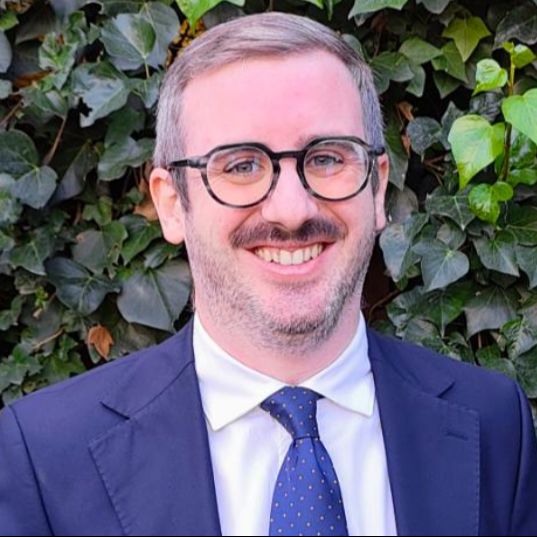 Enrique Redondo Torres, Endocrino Granada