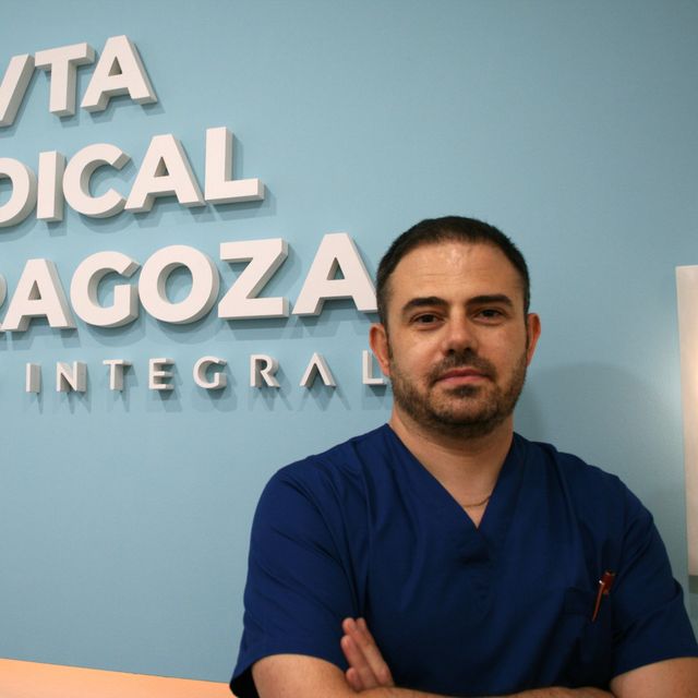 Gentian Cuko, Médico rehabilitador Zaragoza