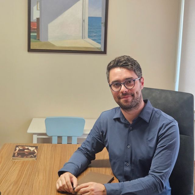 Berkin Akbaydar, Çocuk ve Ergen Psikiyatrisi İzmir