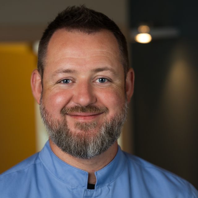 Piotr Knytel, stomatolog Łódź