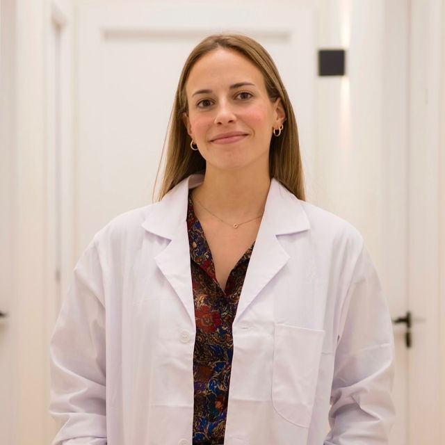 Natalia Basanta Fouz, Ginecólogo Avilés