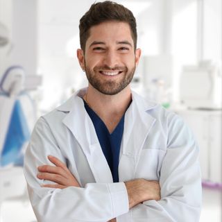 Acercar imagen: Nicolás de Loredo, Médico de familia Barcelona