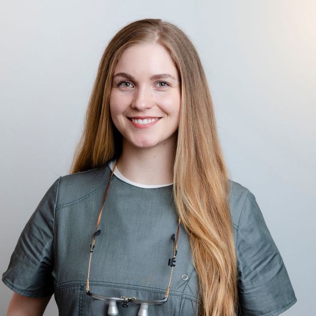 Elena Blankenburg, Zahnarzt Ahrensburg