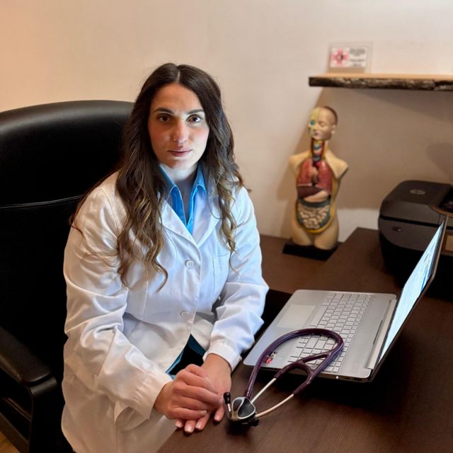 Vania Mallardo, internista Giugliano in Campania