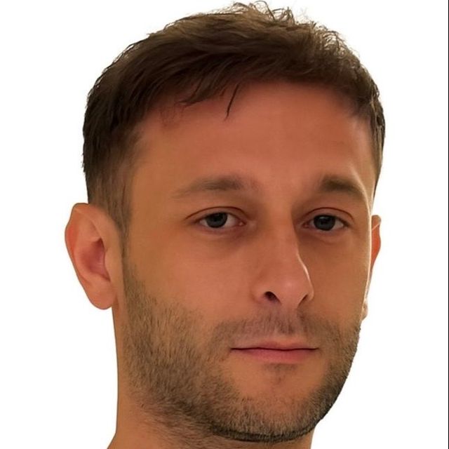 Mateusz Bielecki, neurochirurg Warszawa