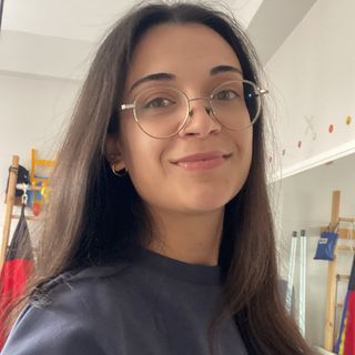 Resmi büyüt: Habibe Tekin, Fizyoterapi Ve Rehabilitasyon Konya