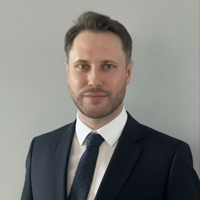 Korneliusz Wójcik, lekarz wykonujący zabiegi medycyny estetycznej Bytom