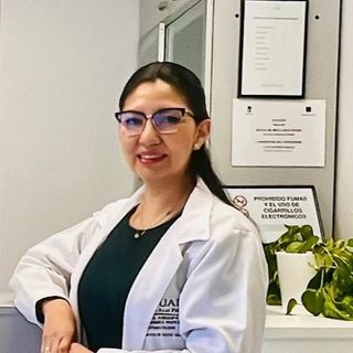 Acercar imagen: Mirian Chávez Calatayud, Dentista Madrid