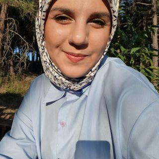 Resmi büyüt: Merve Evis Erdem, Fizyoterapi Ve Rehabilitasyon İstanbul