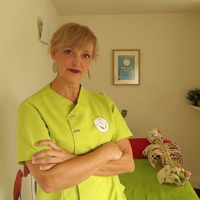 Yolanda Tello Mendiguchia, Terapeuta complementario Barcelona