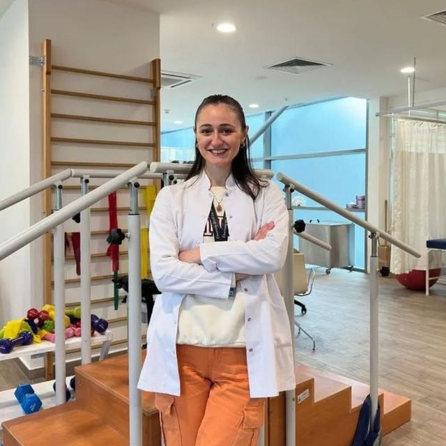 Hilal Akman, Fizyoterapi Ve Rehabilitasyon İstanbul