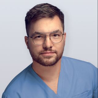 Powiększ obraz: Szymon Piróg, ortopeda Kraków