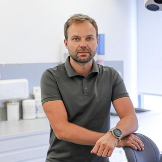 Zvětšit obrázek: Sergii Klanovets, zubař Praha