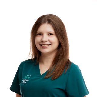 Powiększ obraz: Katarzyna Chodyra-Mroczek, stomatolog Warszawa