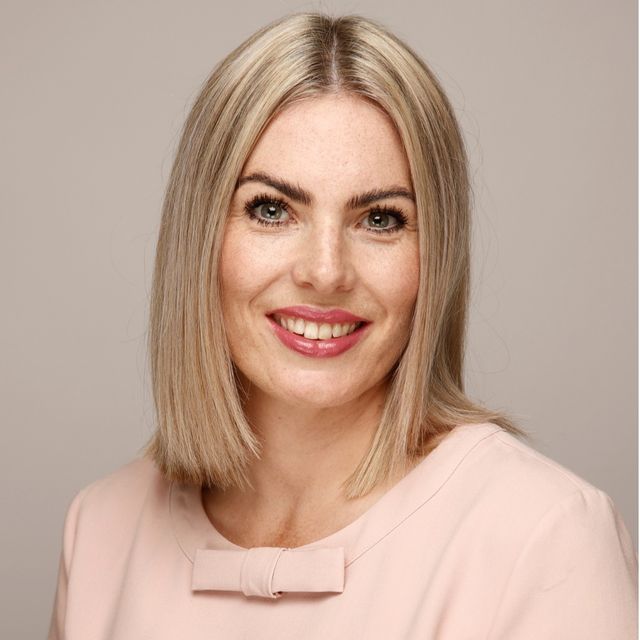 J. L. Philine Howe, Plastischer & Ästhetischer Chirurg Münster