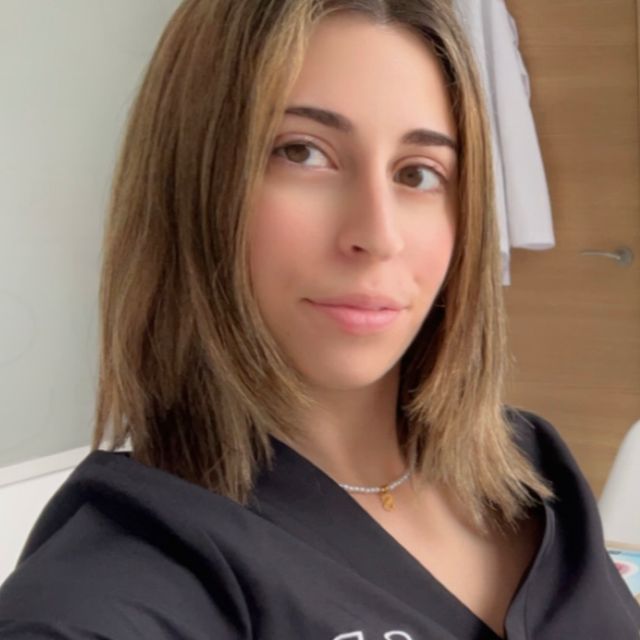 M. Soraya Cruz Rodríguez, Dentista Sevilla