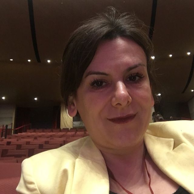 Yasemin Mısırlı, Psikoloji İstanbul