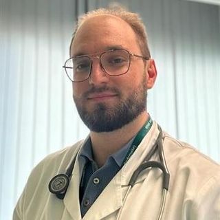 Powiększ obraz: Michał Mierzejewski, internista Warszawa