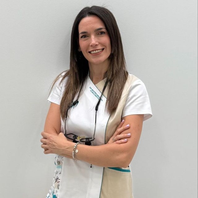 Beatriz Mendoza Martinez, Dentista Alcala de Guadaira