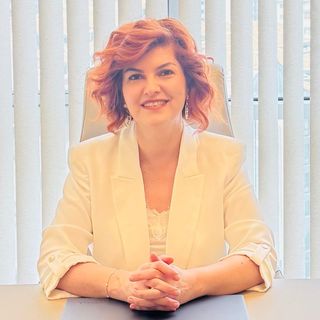 Resmi büyüt: Ebru Aldemir, Psikiyatri İzmir