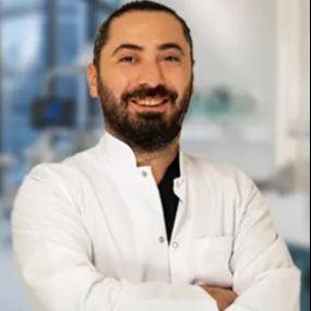 İbrahim Demirel, Diş Hekimi Beylikdüzü