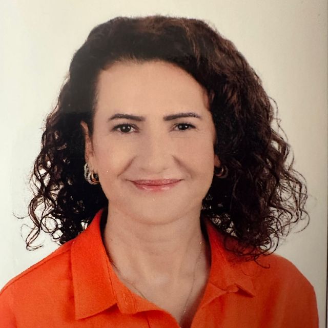 Emel Sezer, Tıbbi Onkoloji Mersin