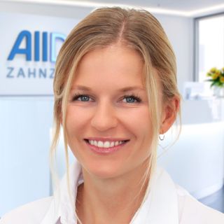 Sarah Kremer, Zahnarzt München