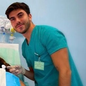 Ingrandire l'immagine: Arnaldo Cioni, dermatologo Roma