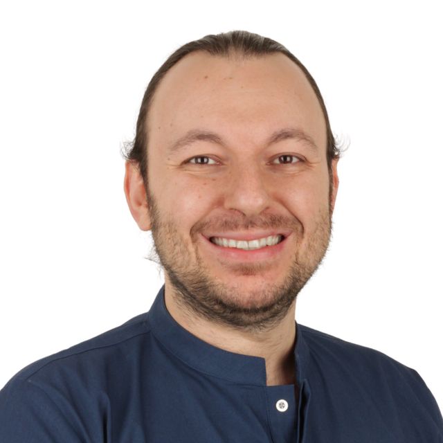 Umut Öğütücü, Periodontoloji Gebze