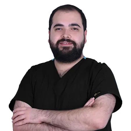 Cumali Muniroğlu, Diş Hekimi Elazığ