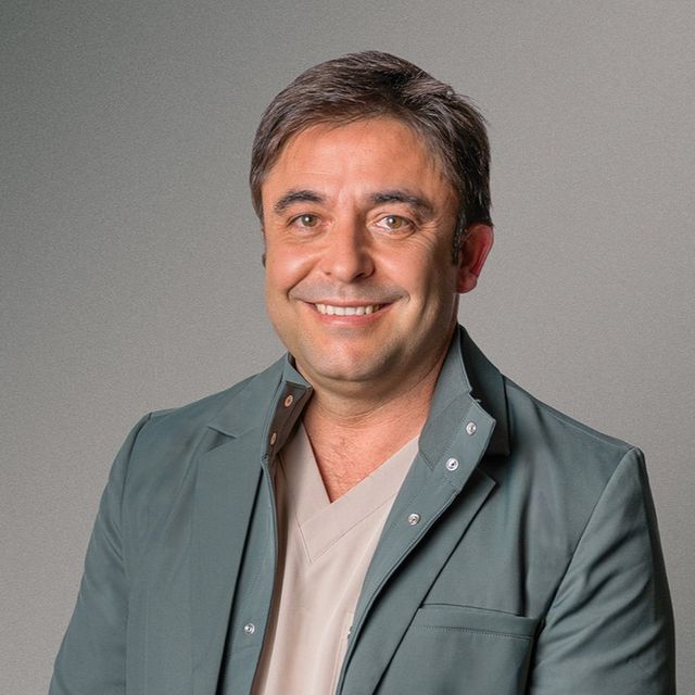 Francisco Martinez Peñalver, Internista Marbella