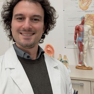 Ingrandire l'immagine: Luigi Alioto, agopuntore Palermo