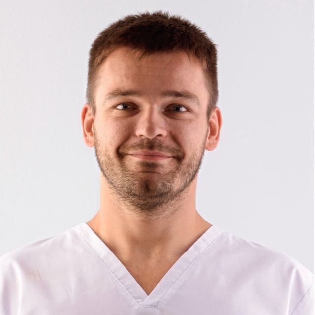 Dawid Wyrozębski, stomatolog Gdańsk