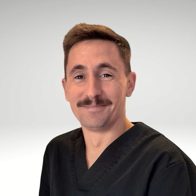 Ion-Mikel Madariaga Ariztimuño, Fisioterapeuta Barcelona