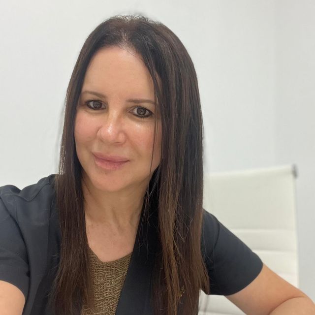 Elizabeth Conde Hernández, Médico estético Santa Cruz de Tenerife