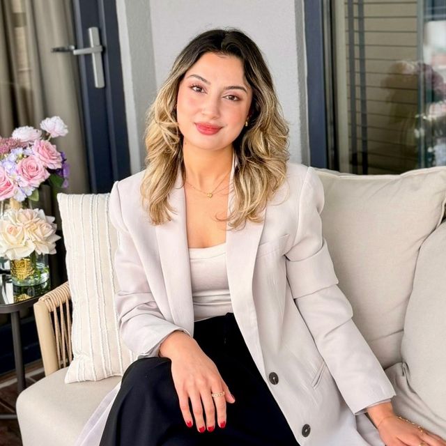 İrem Özdil, Diş Hekimi Diyarbakır